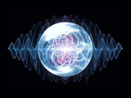 The mirror and the sound: A new wave of quantum computing